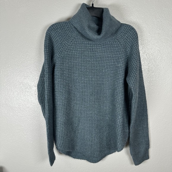 Kuhl Sweaters - Kuhl Sienna Sweater Womens Small Blue Waffle Knit Turtle Neck Drop Hem Stretch